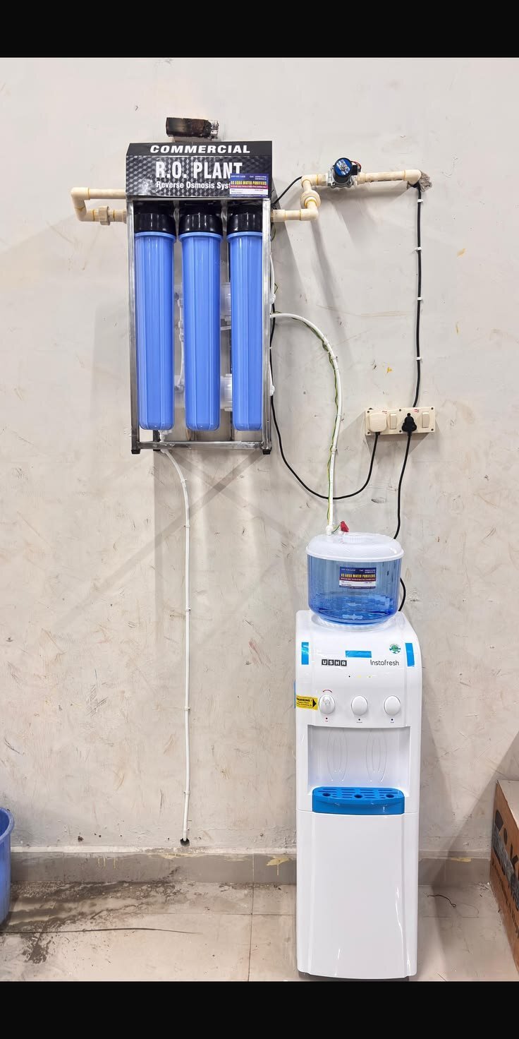 Commercial RO plant with dispenser